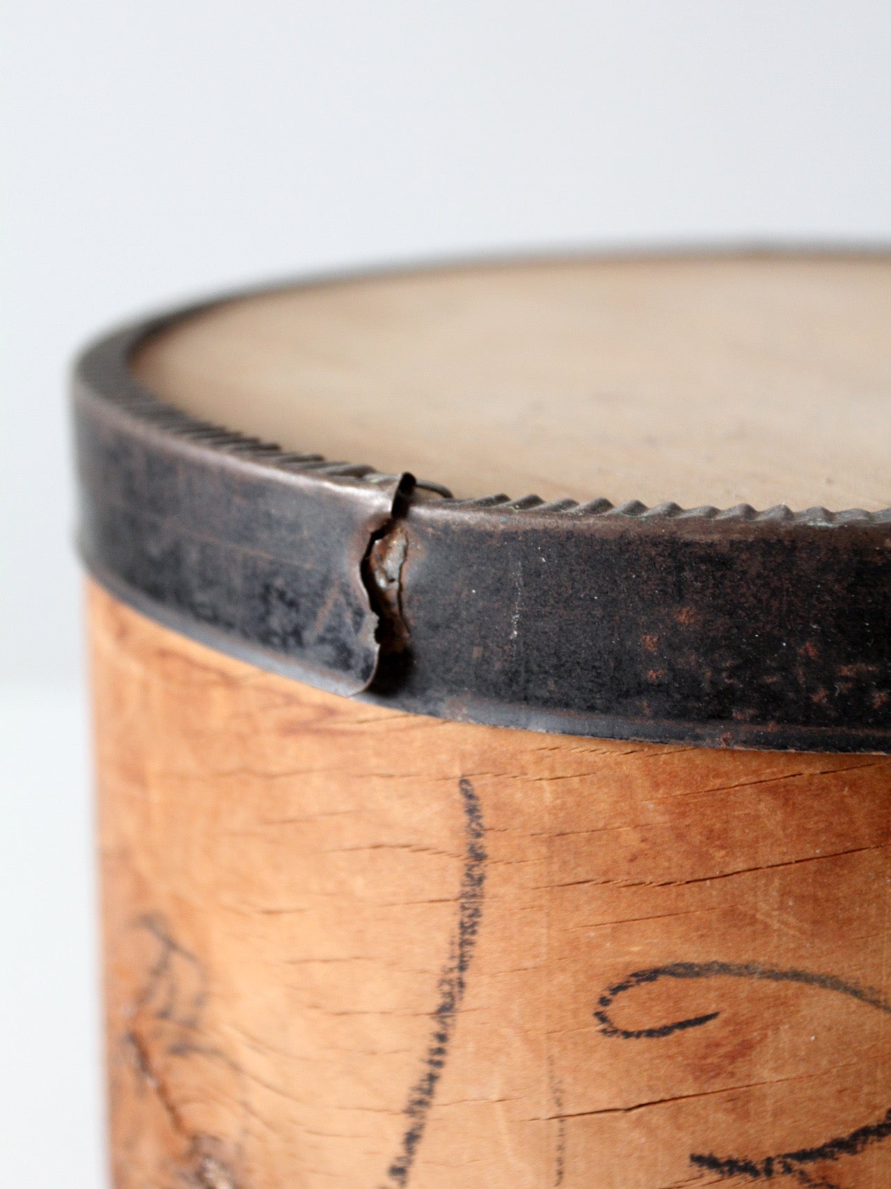 vintage wooden cheese box – 86 Vintage