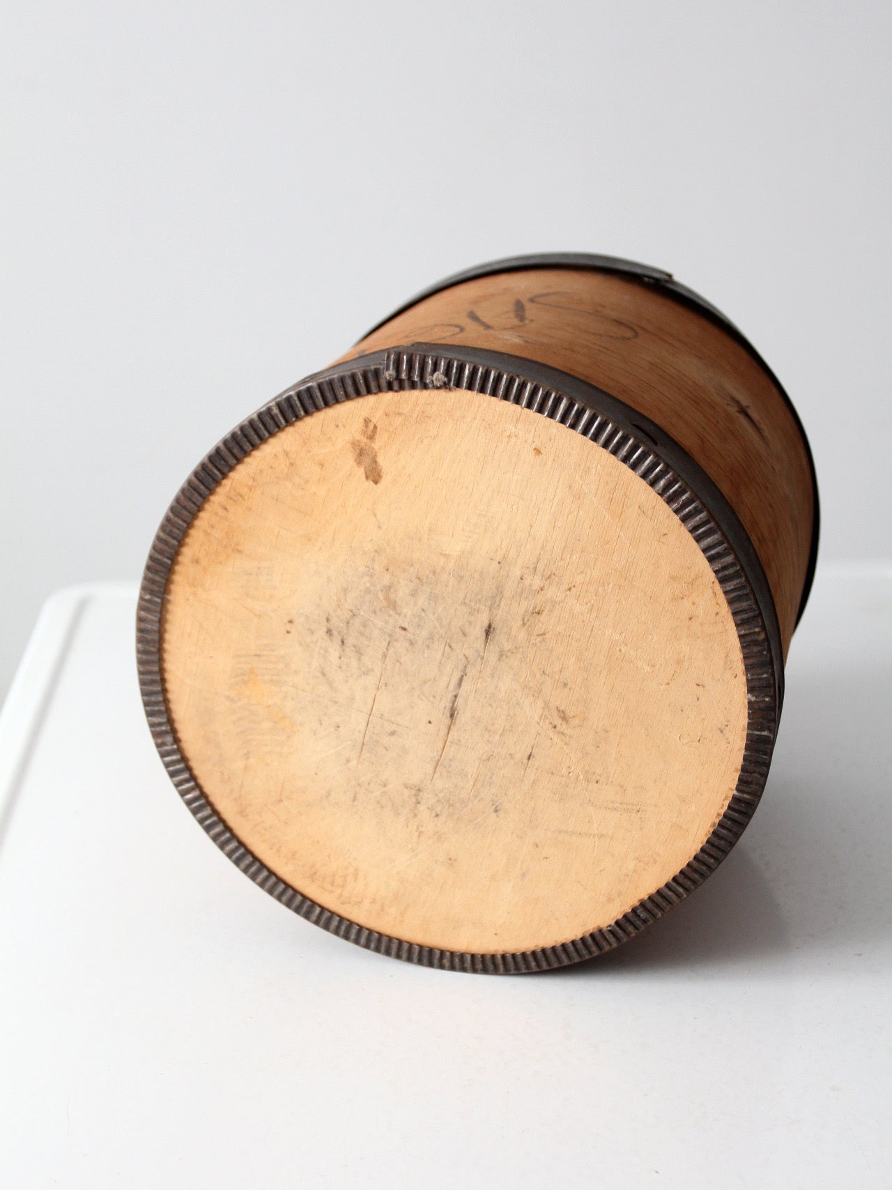 vintage wooden cheese box – 86 Vintage