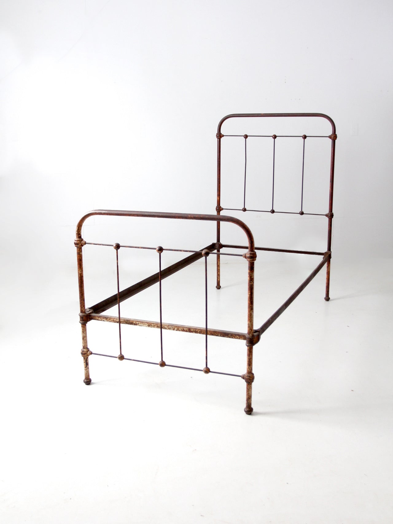 Cast iron cheap twin bed