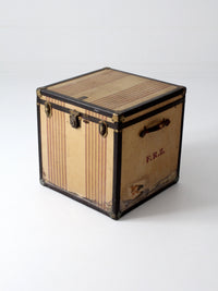 vintage The OshKosh Trunk Company "Chief" trunk