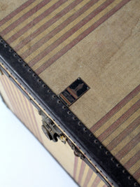 vintage The OshKosh Trunk Company "Chief" trunk
