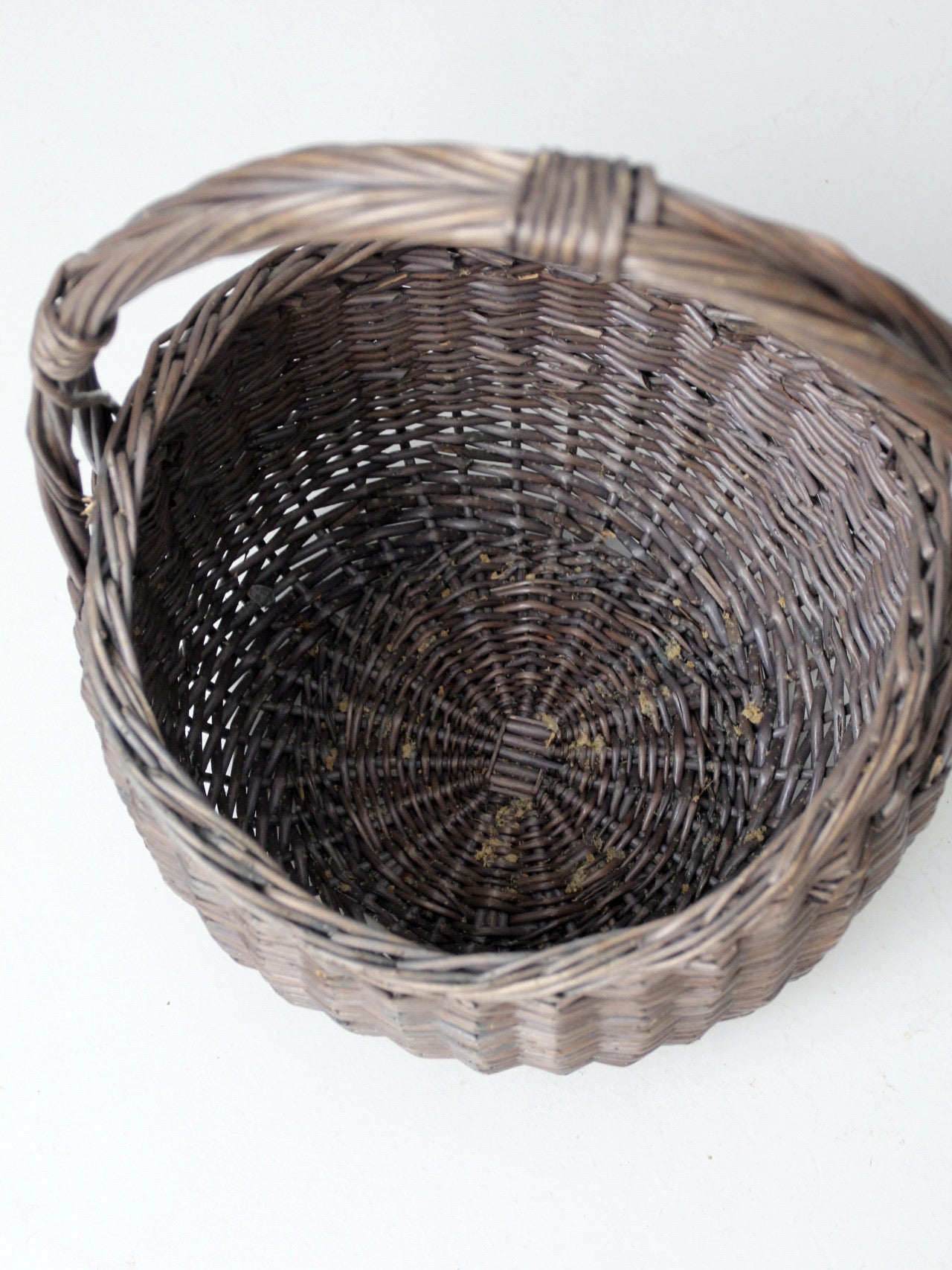 vintage handle basket