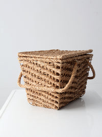 vintage sisal picnic basket