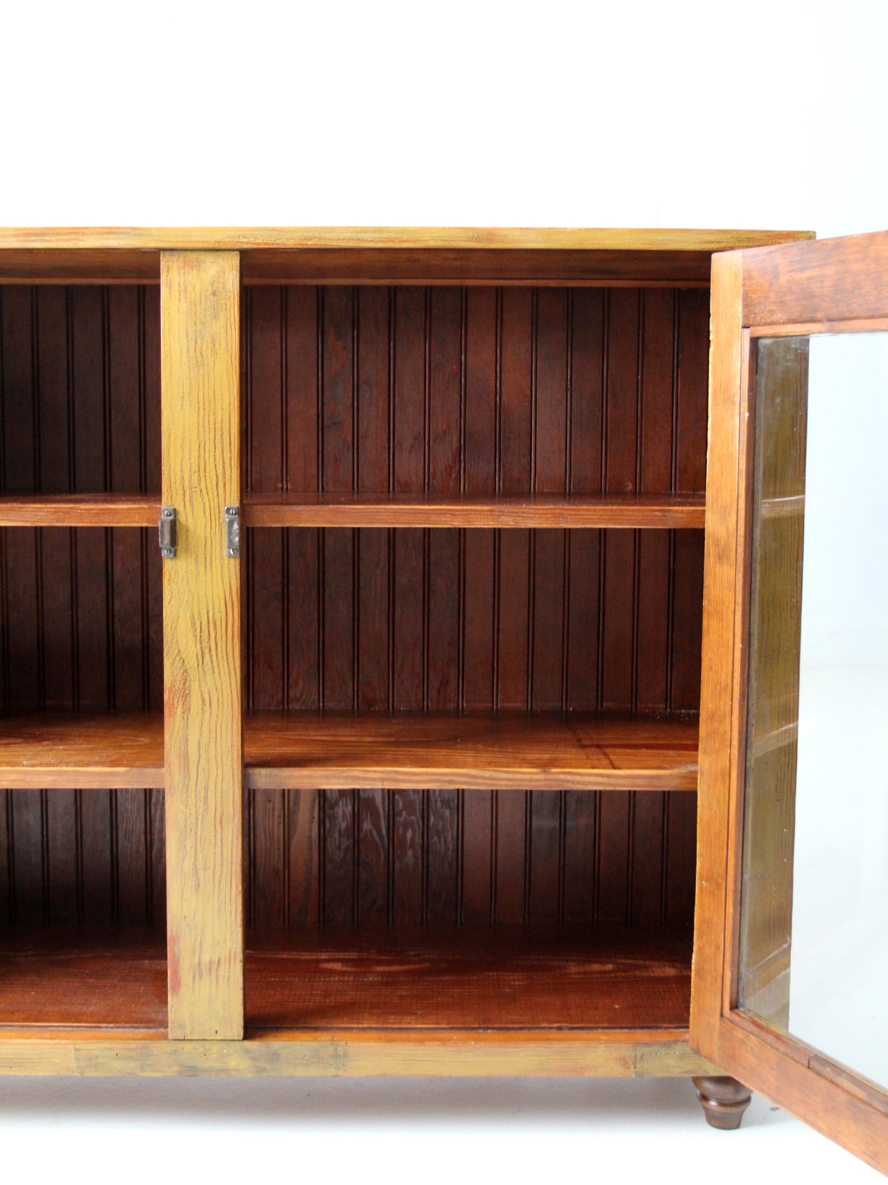 antique display cabinet – 86 Vintage