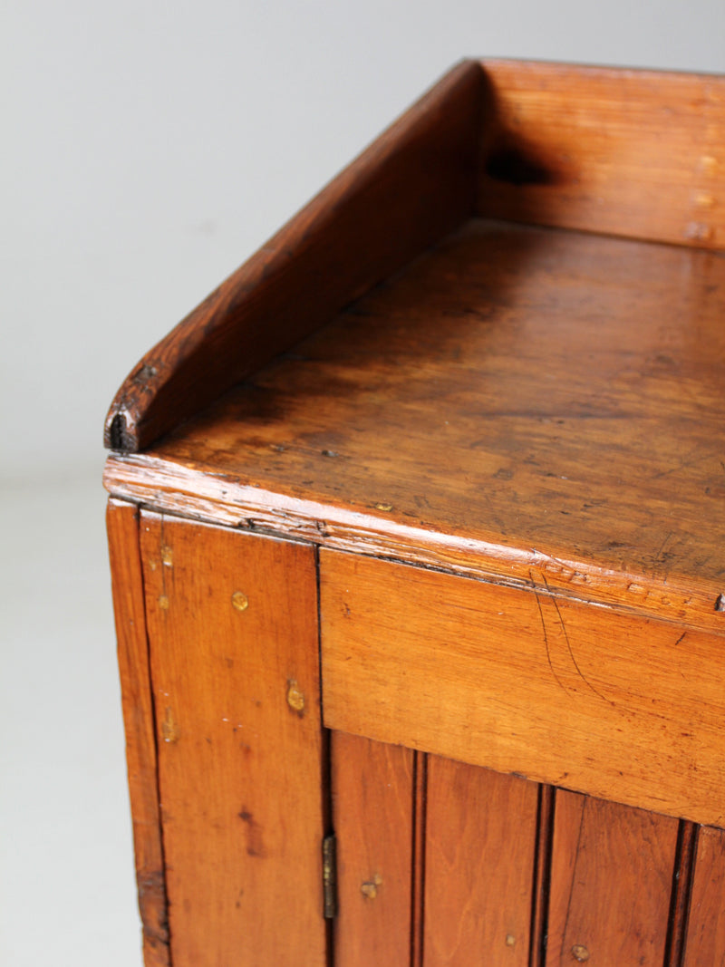 antique beadboard dry sink