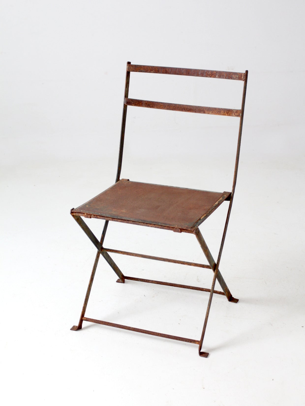 Wrought iron folding chairs online