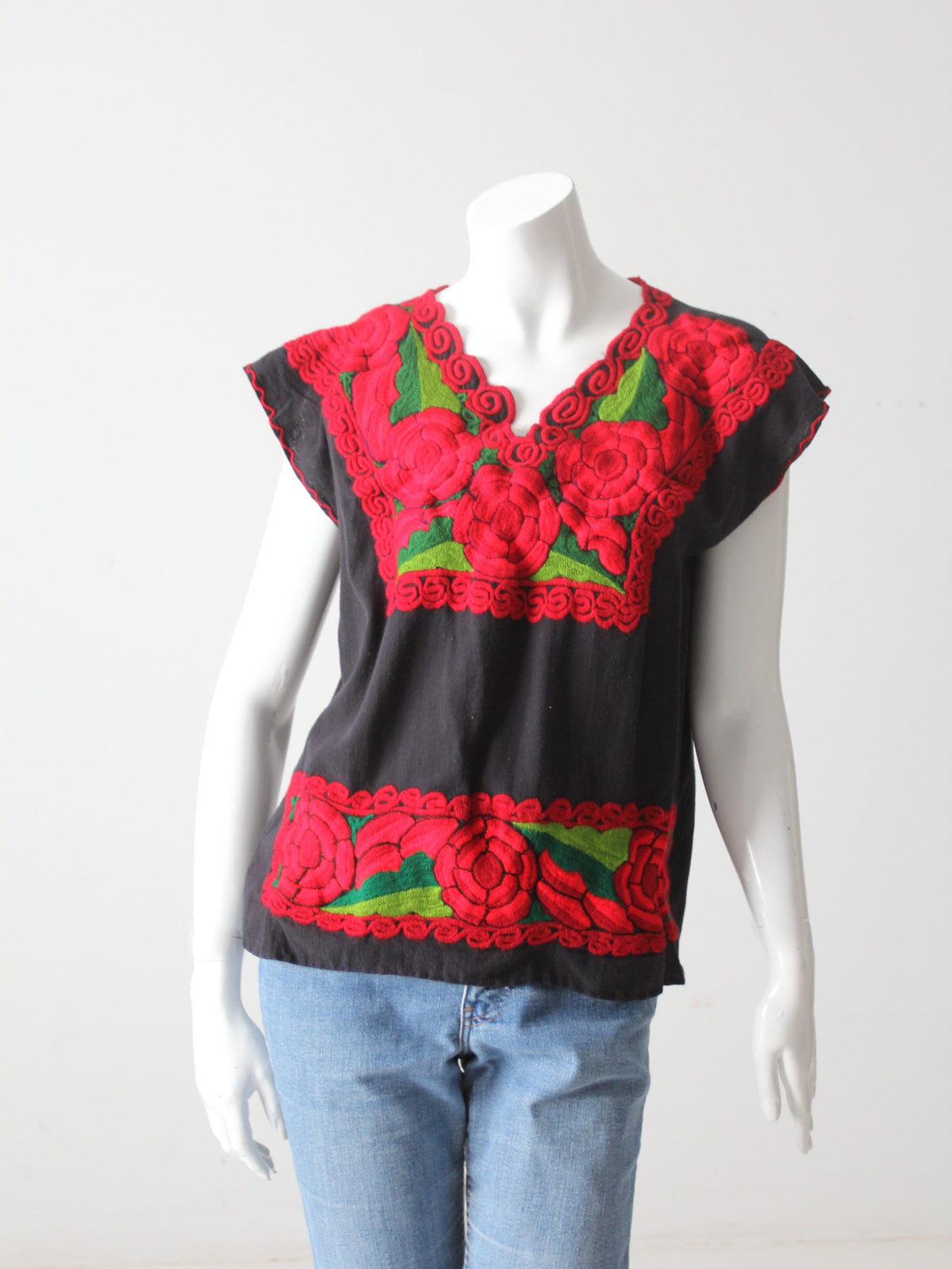 vintage 70s floral huipil style blouse