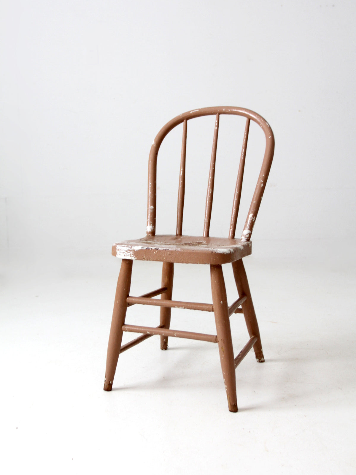 vintage spindle back Windsor chair