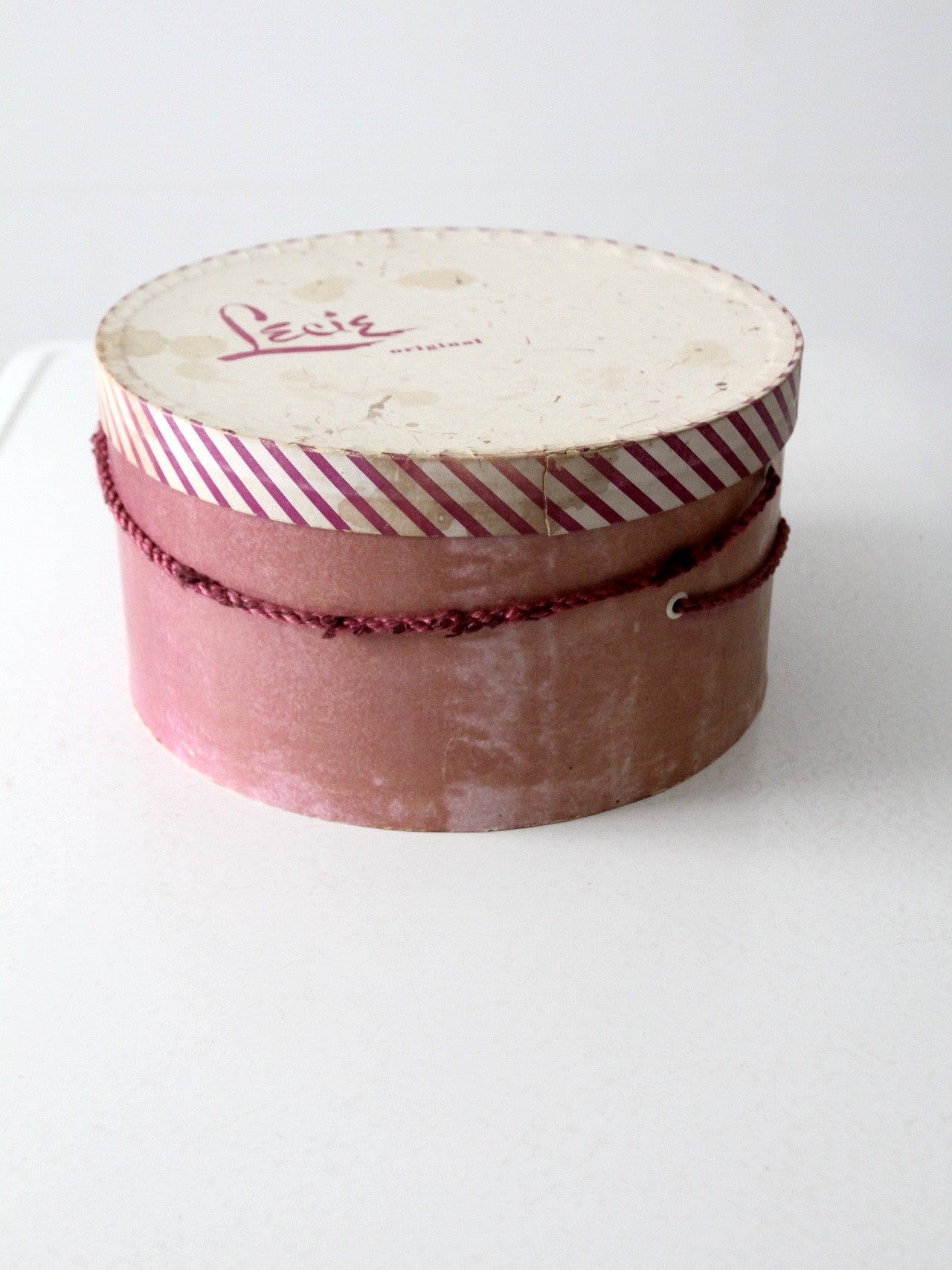 vintage 1940s Lecie Original hat box