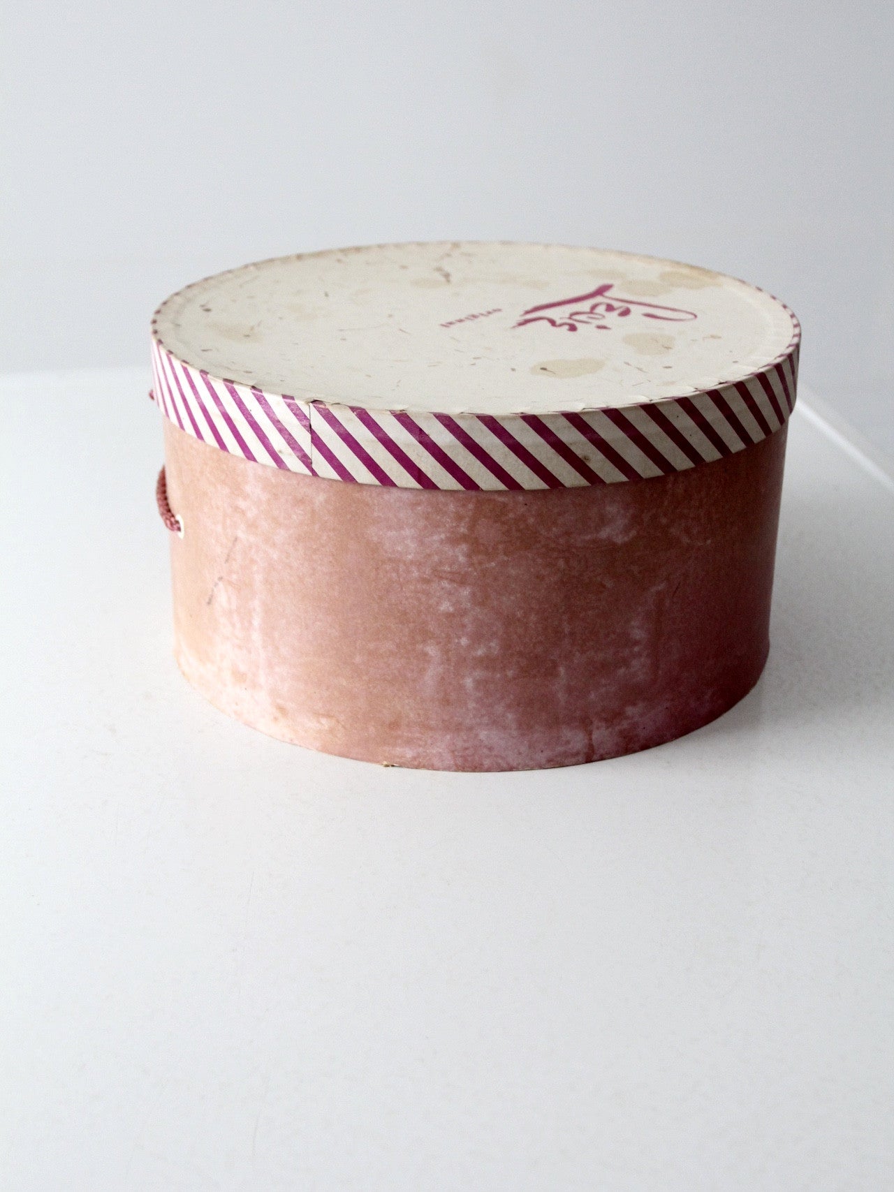 vintage 1940s Lecie Original hat box