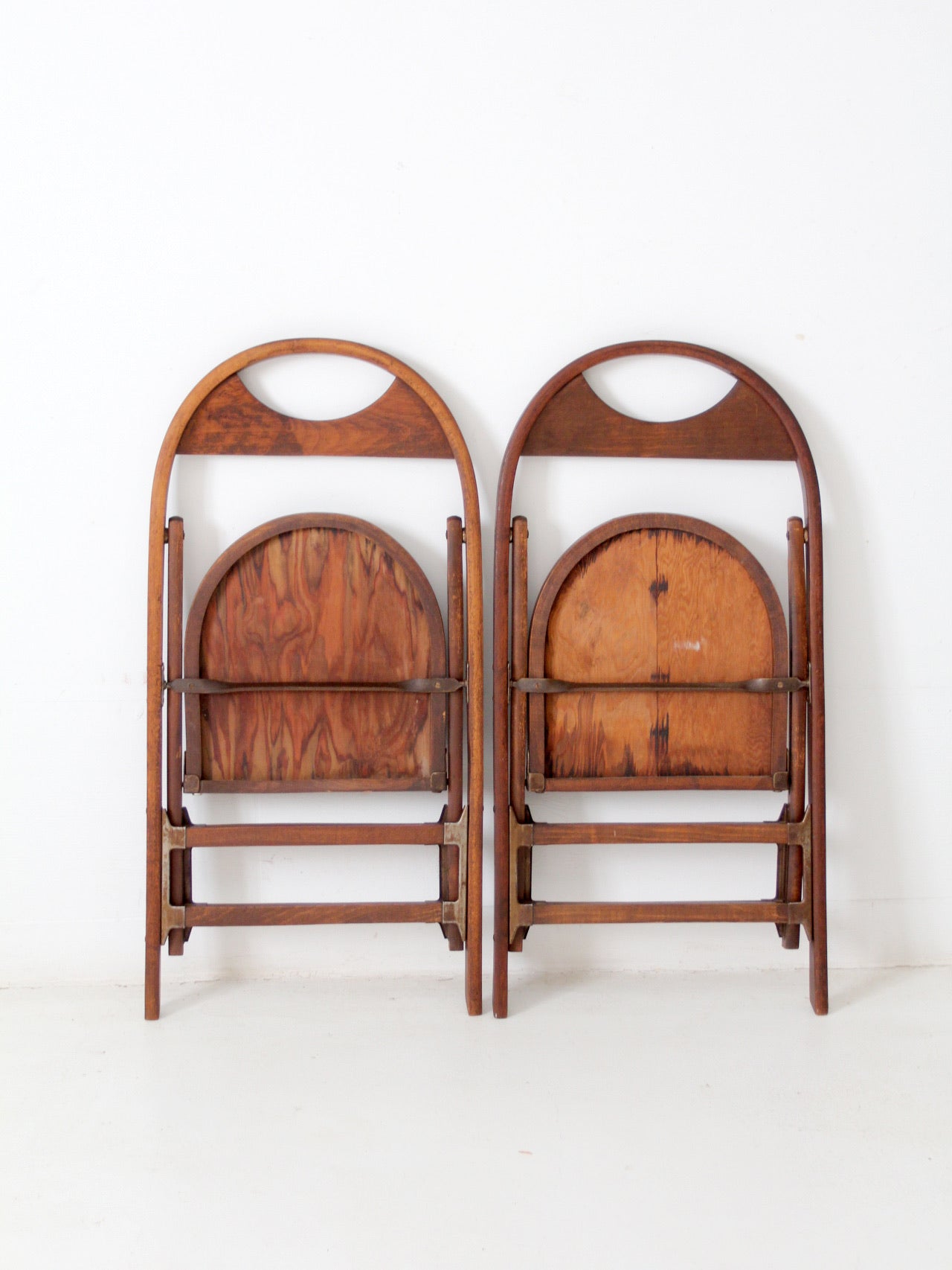 antique wooden folding chairs pair – 86 Vintage