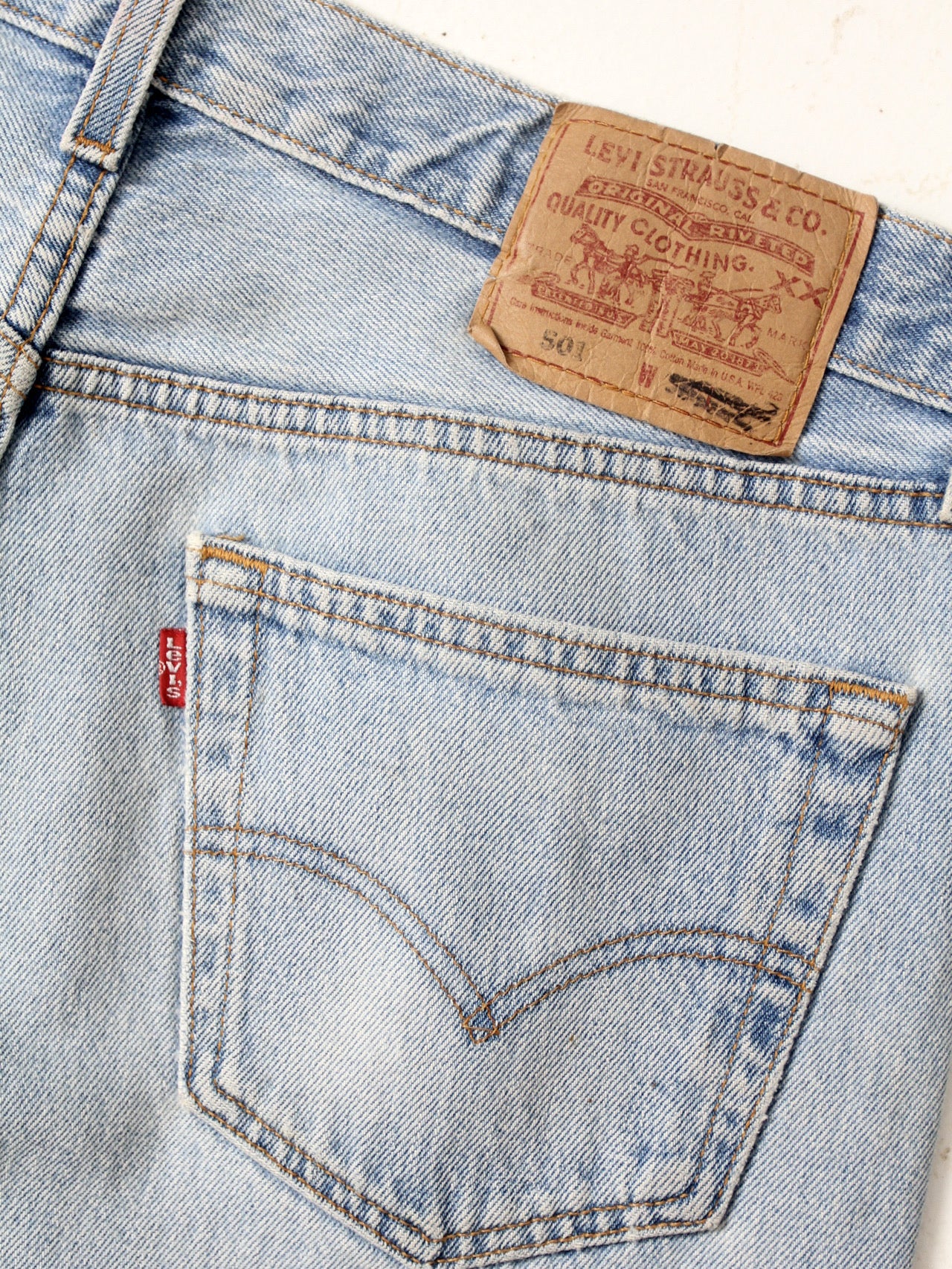 vintage Levis 501 jeans, 33 x 33 – 86 Vintage - Main Image