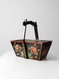 antique Chinese painted box