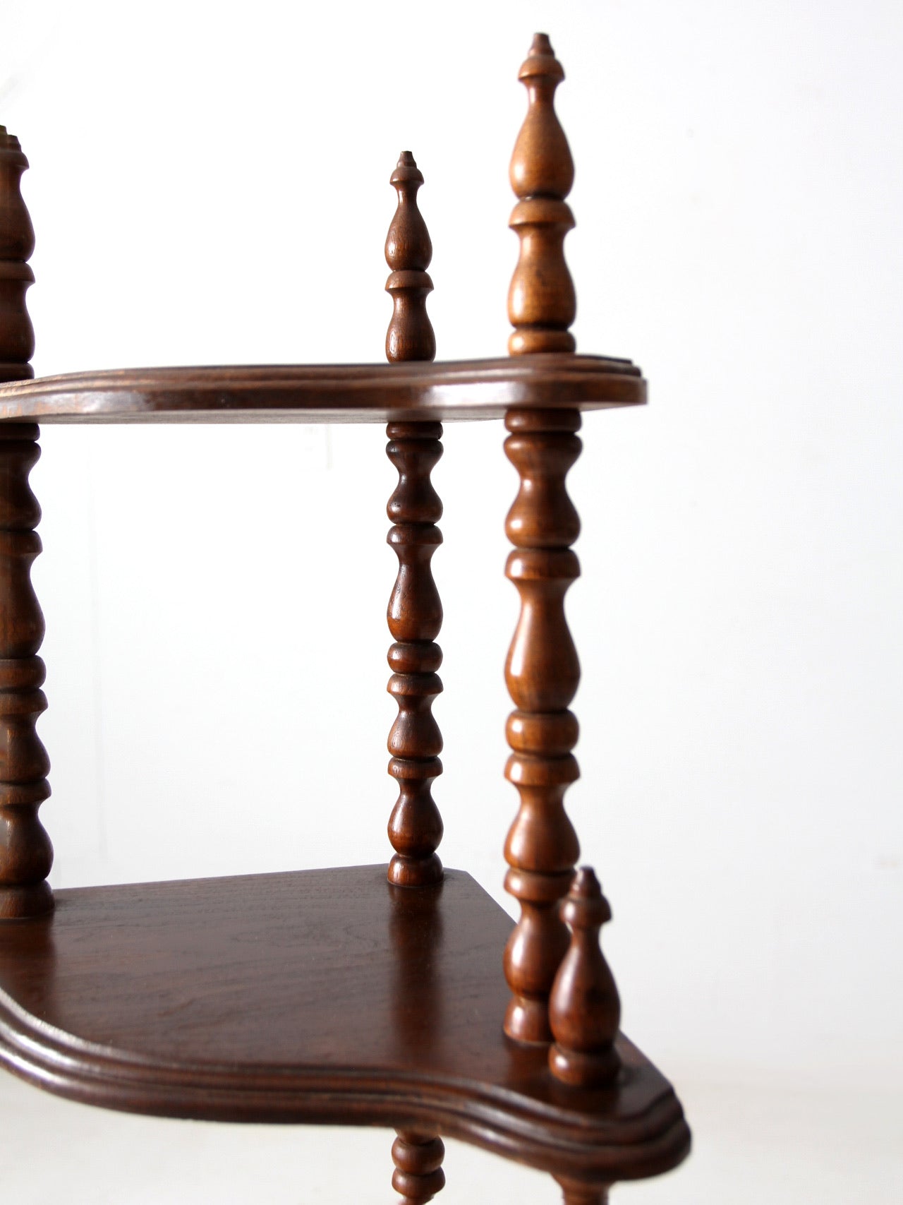 お値下げ中アンティークセルフラック antique corner shelf – 86 Vintage