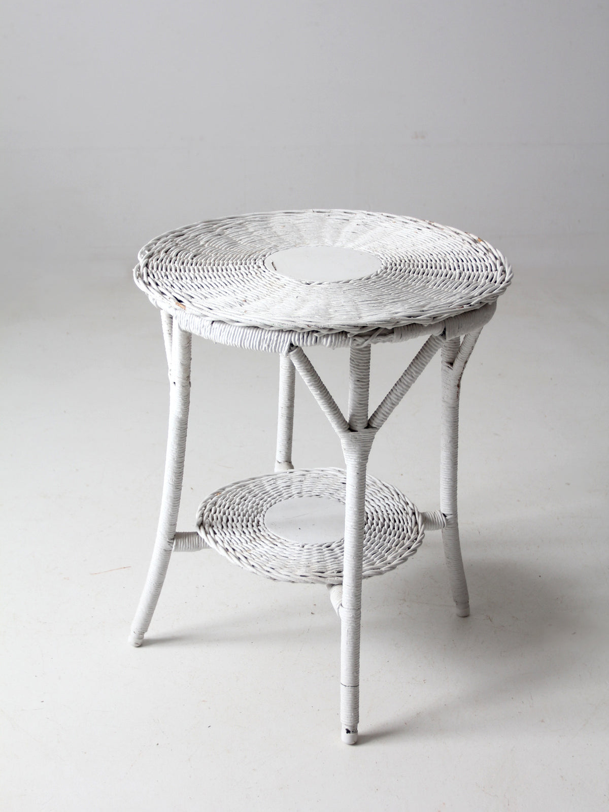 antique white wicker table