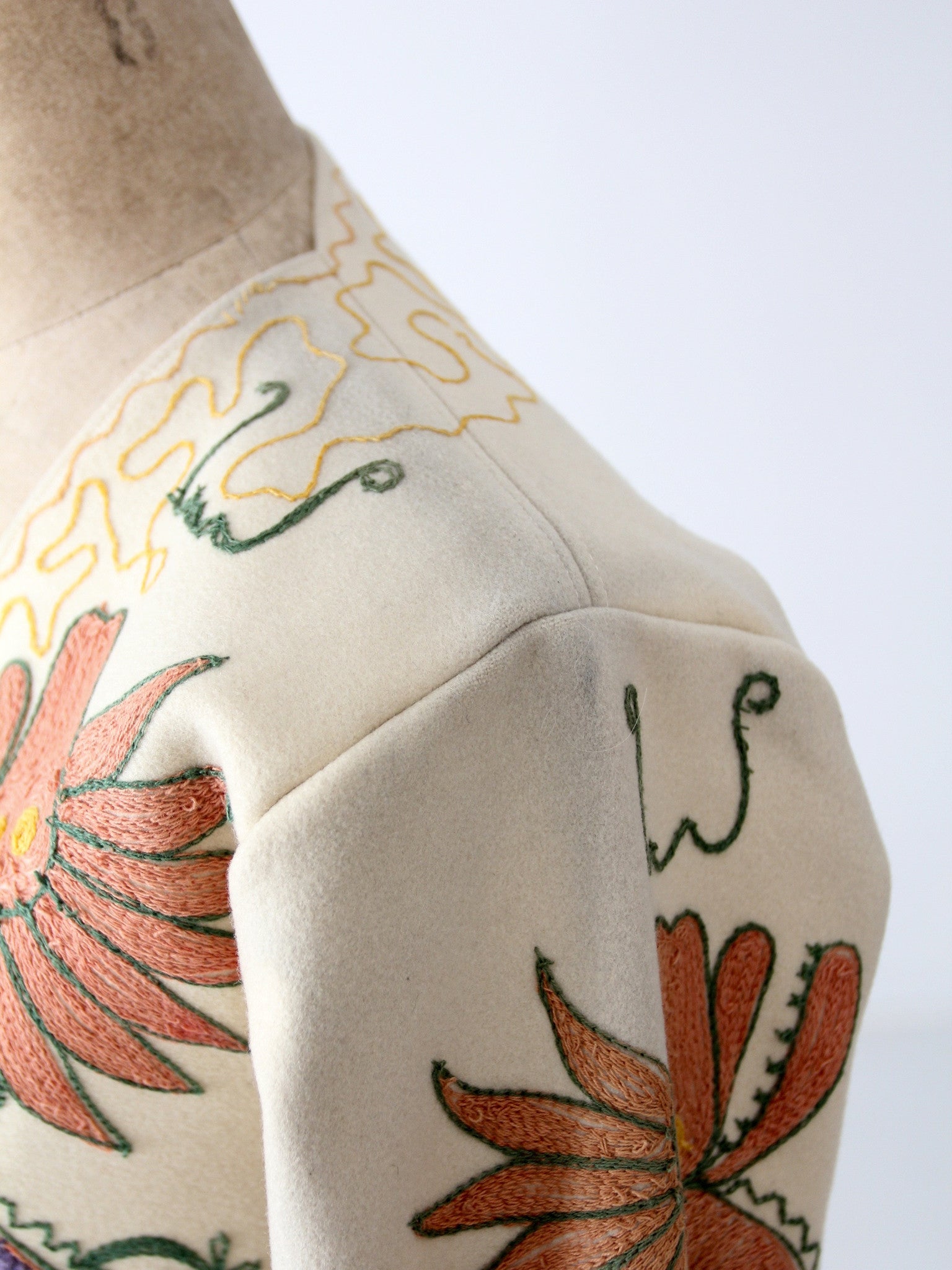 vintage 40s embroidered dragon wool tourist jacket