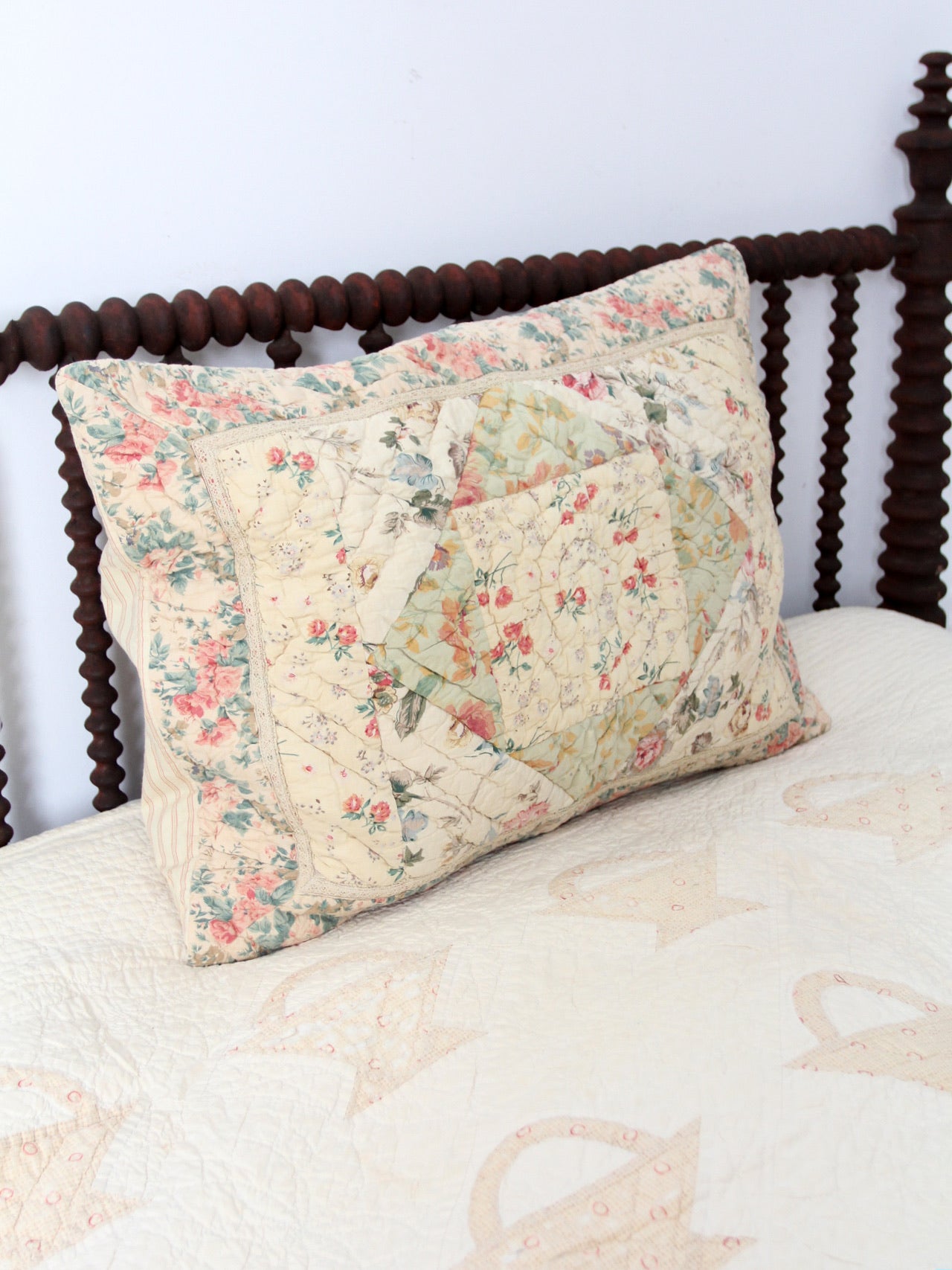 vintage quilted floral pillow sham – 86 Vintage