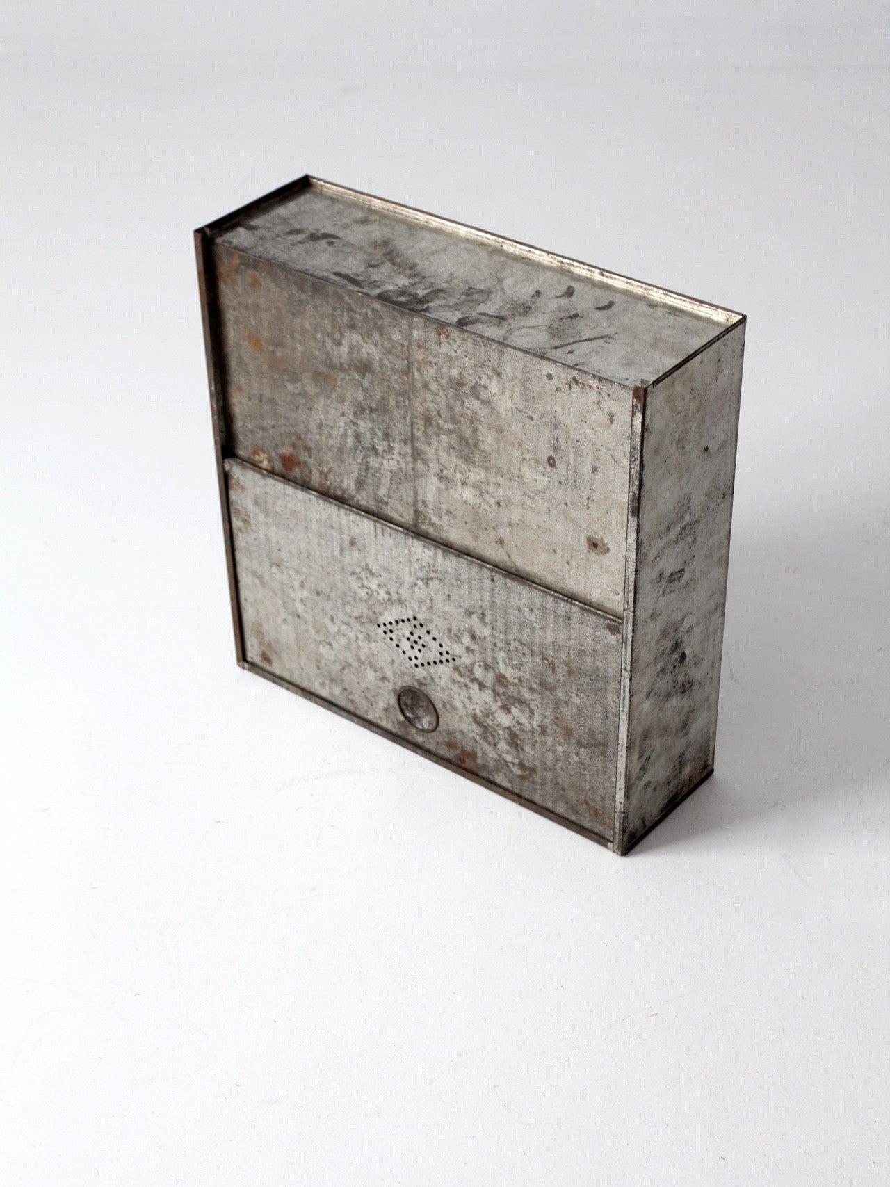 vintage metal bread box – 86 Vintage