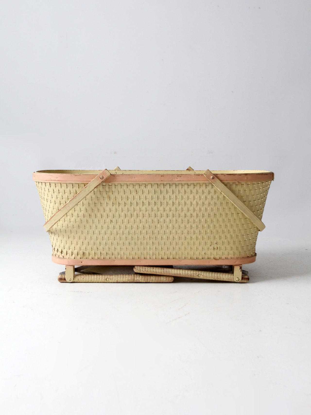 antique basket – 86 Vintage