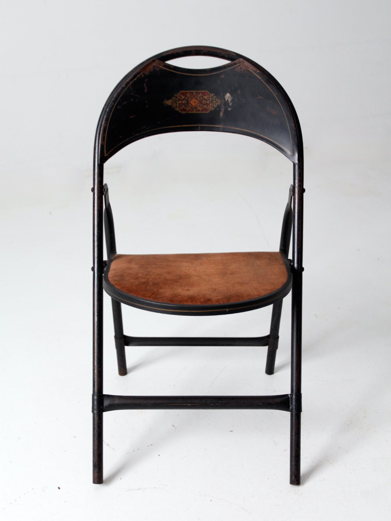Old metal sales folding chairs