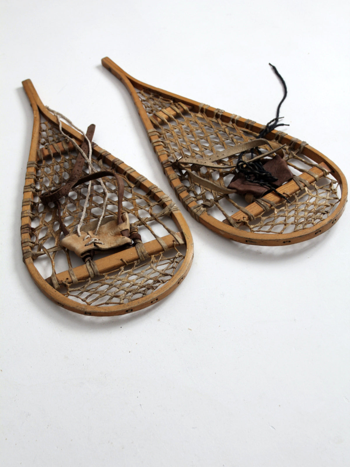 vintage snowshoes