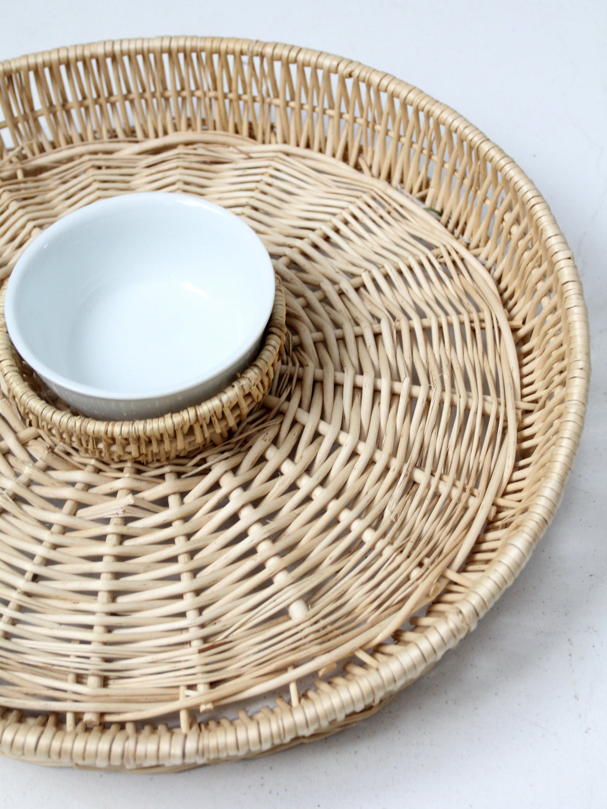 vintage woven chip and dip set