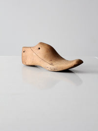 antique wooden shoe last