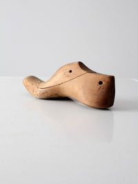 antique wooden shoe last