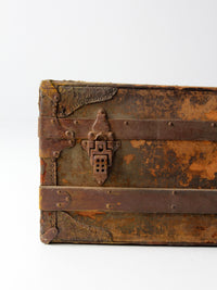 antique steamer trunk