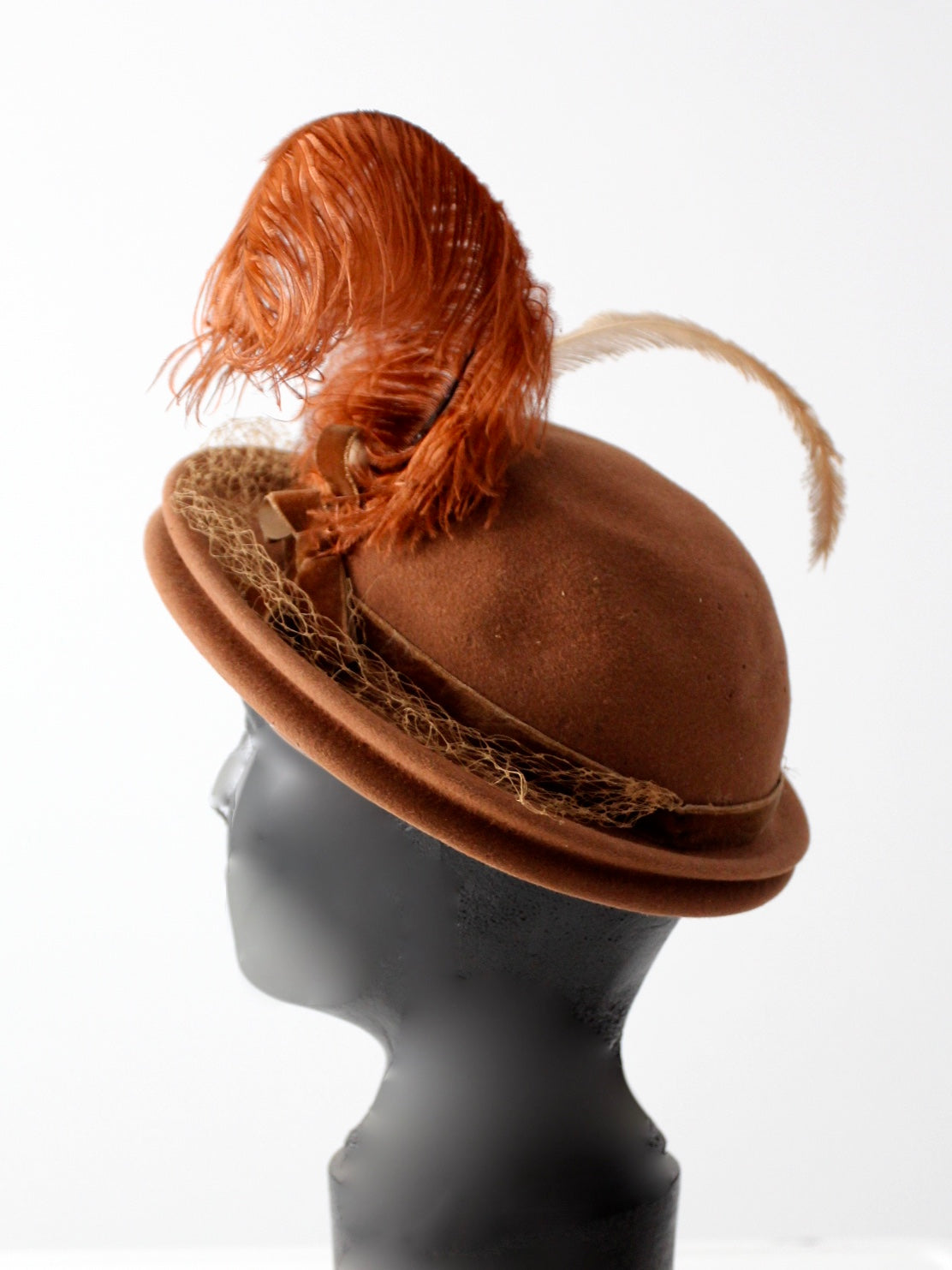 vintage 40s half veil hat with feathers