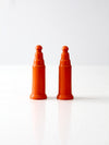 vintage novelty salt and pepper shakers