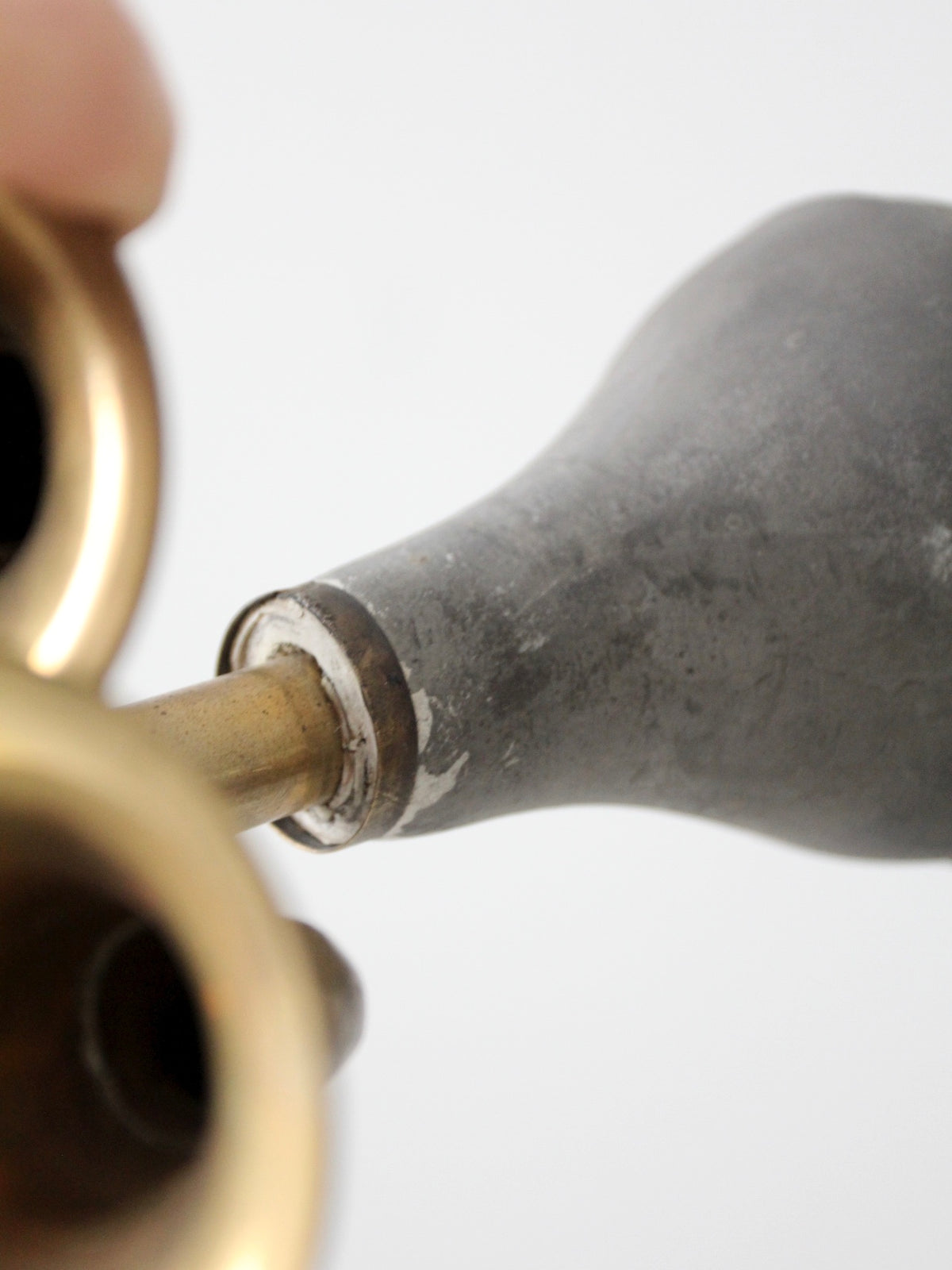 antique car horn – 86 Vintage