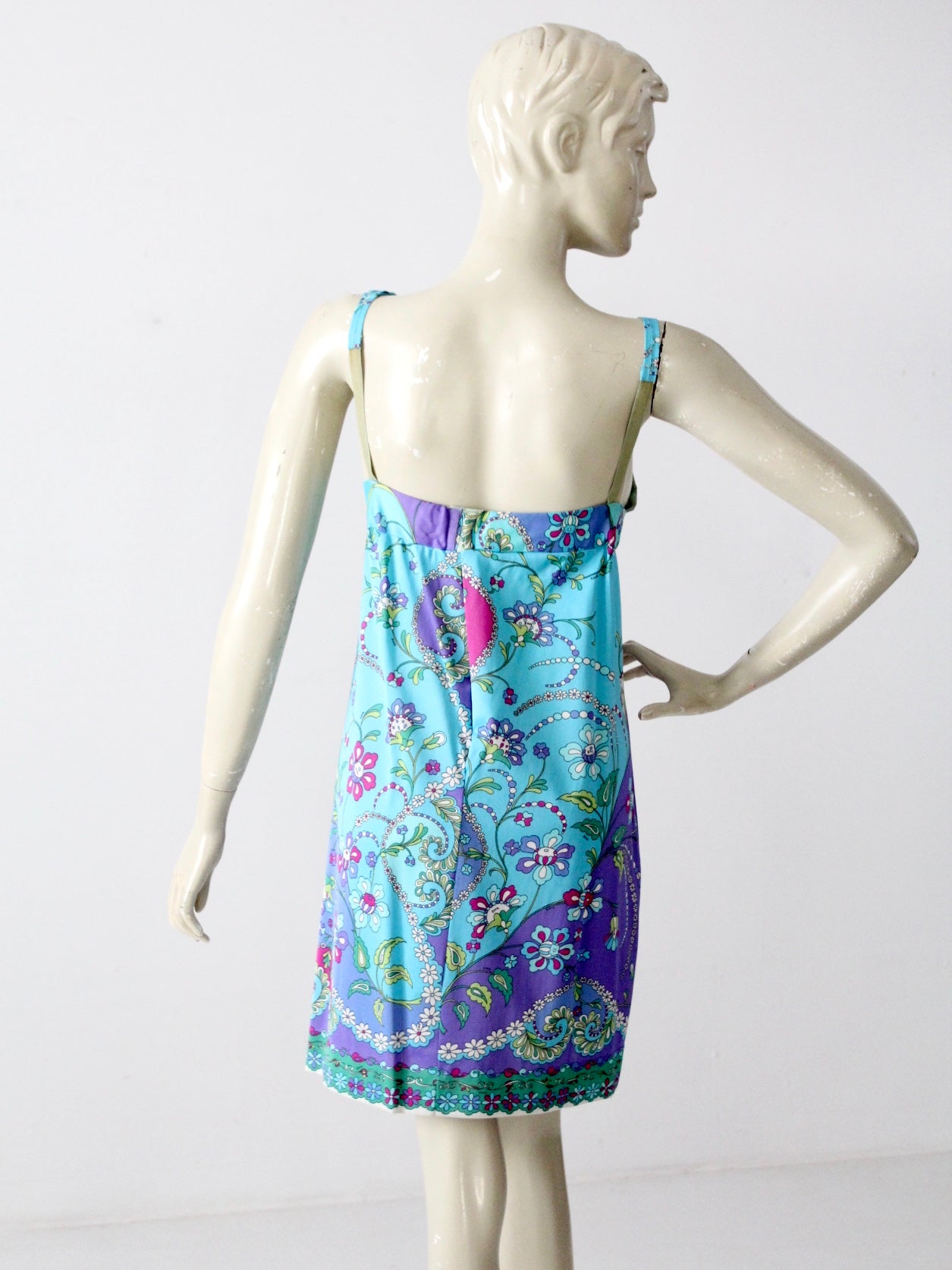 vintage 60s Pucci Form Fit Rogers full slip with underwire – 86 Vintage vintage 60s Pucci Form Fit Rogers full slip with underwire – 86 Vintage