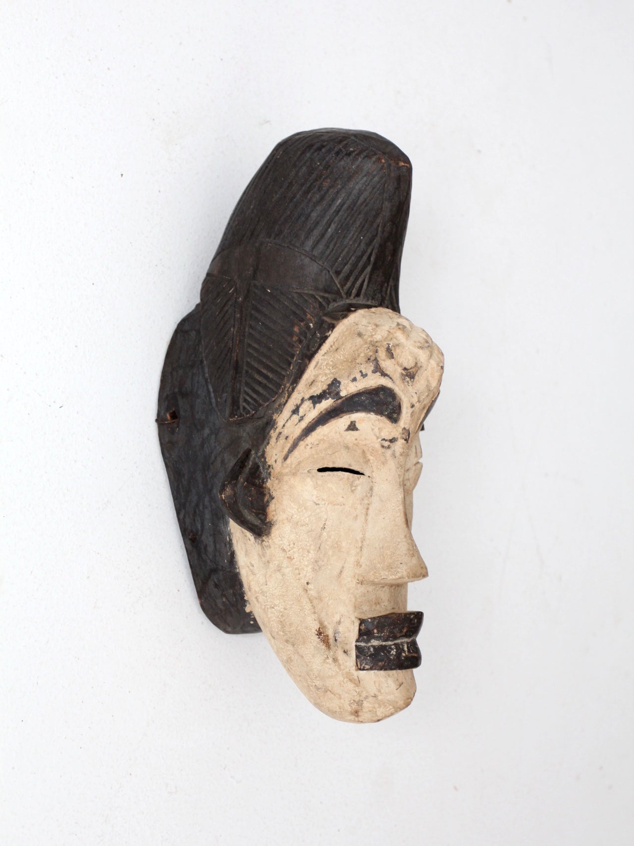 African punu tribal mask