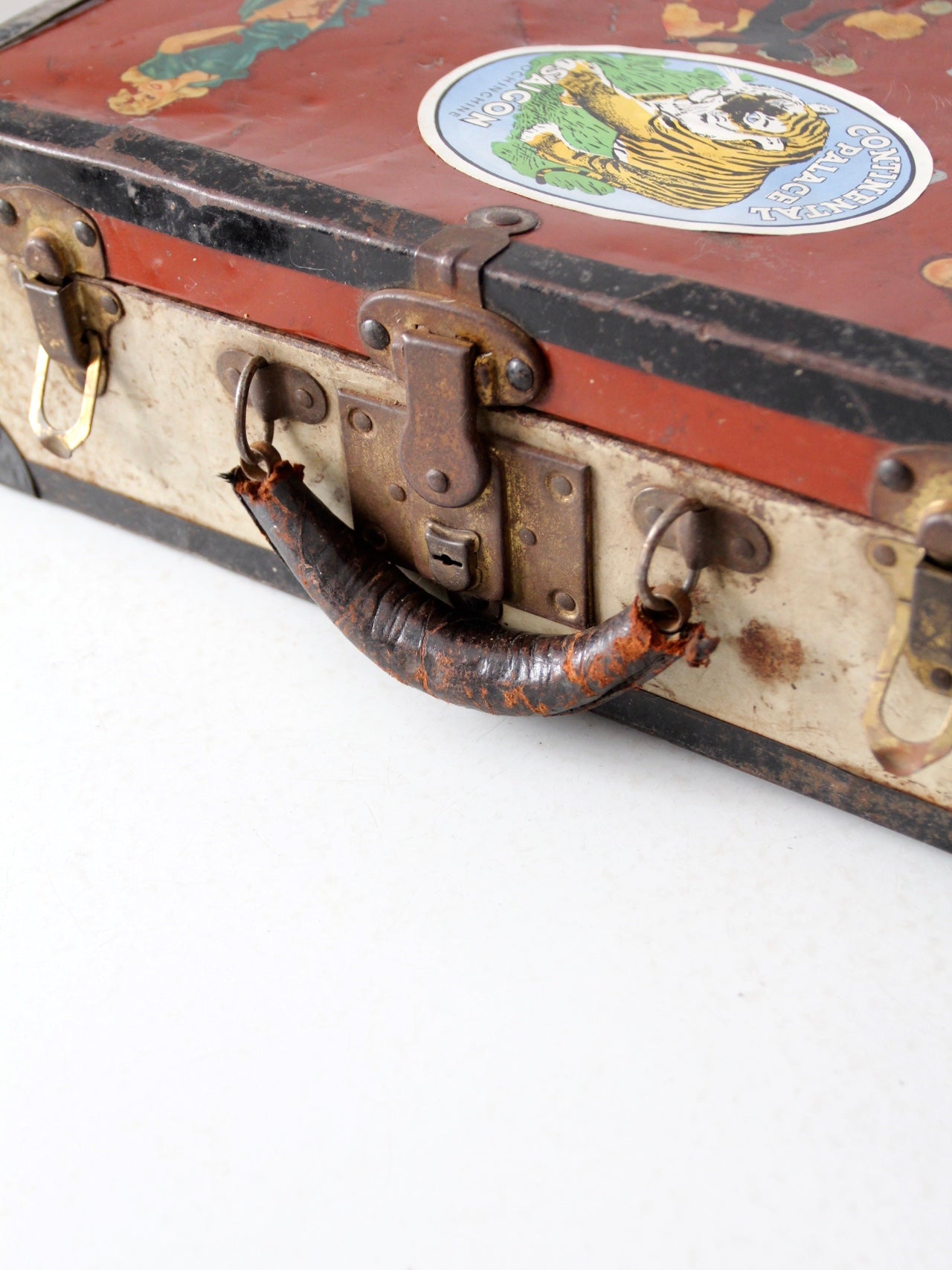 Vintage metal suitcase sale