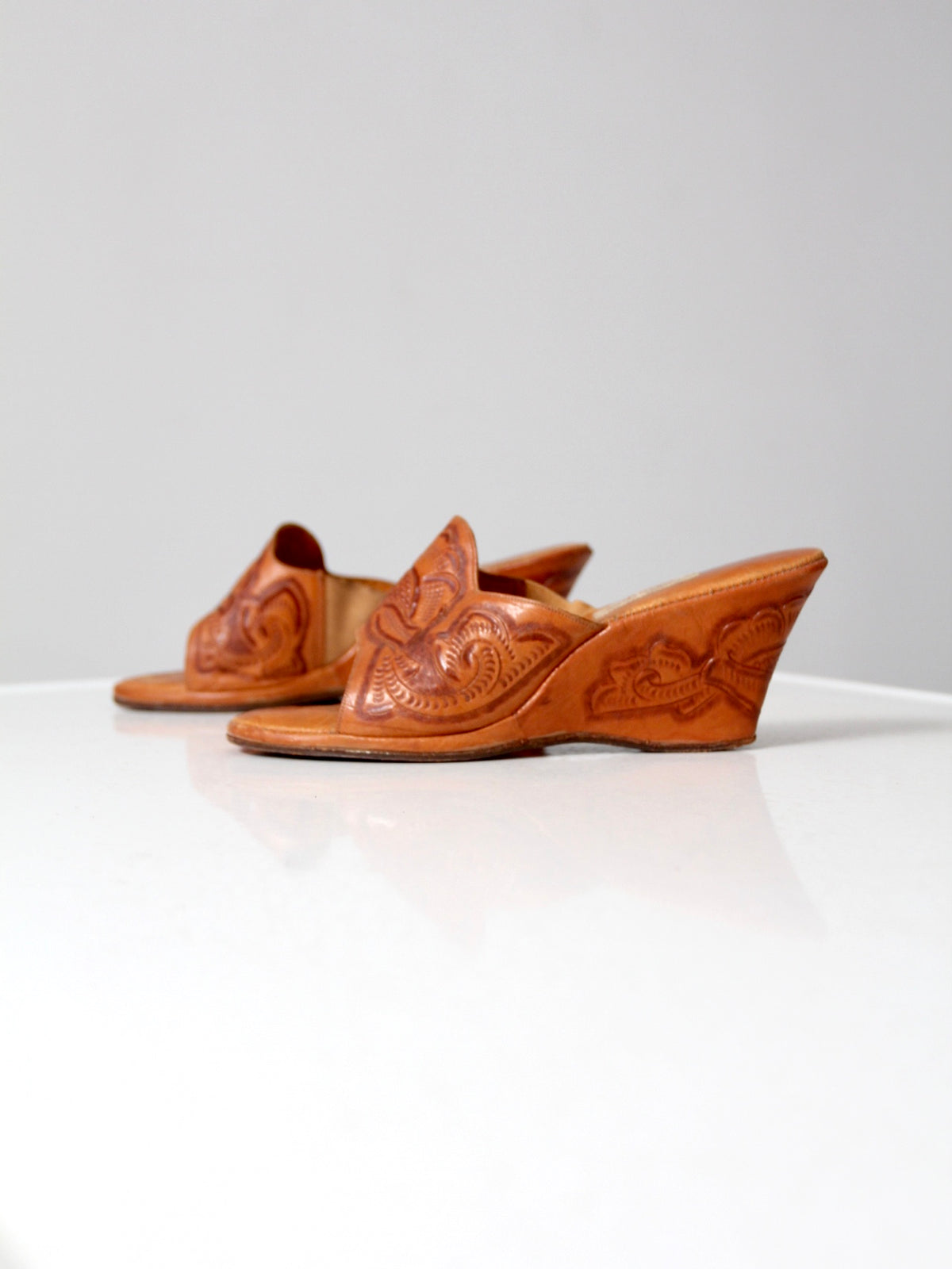 vintage 50s tooled leather wedges