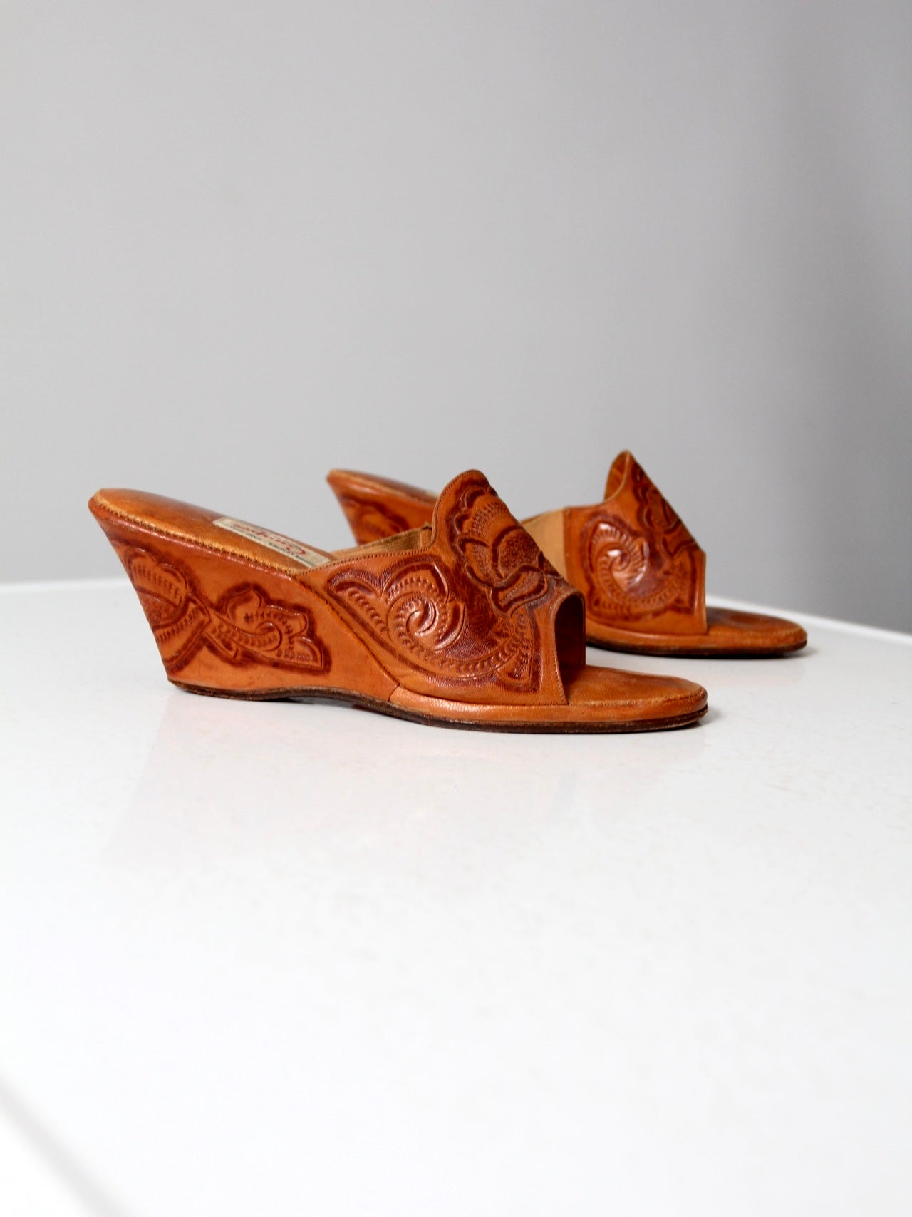 vintage 50s tooled leather wedges