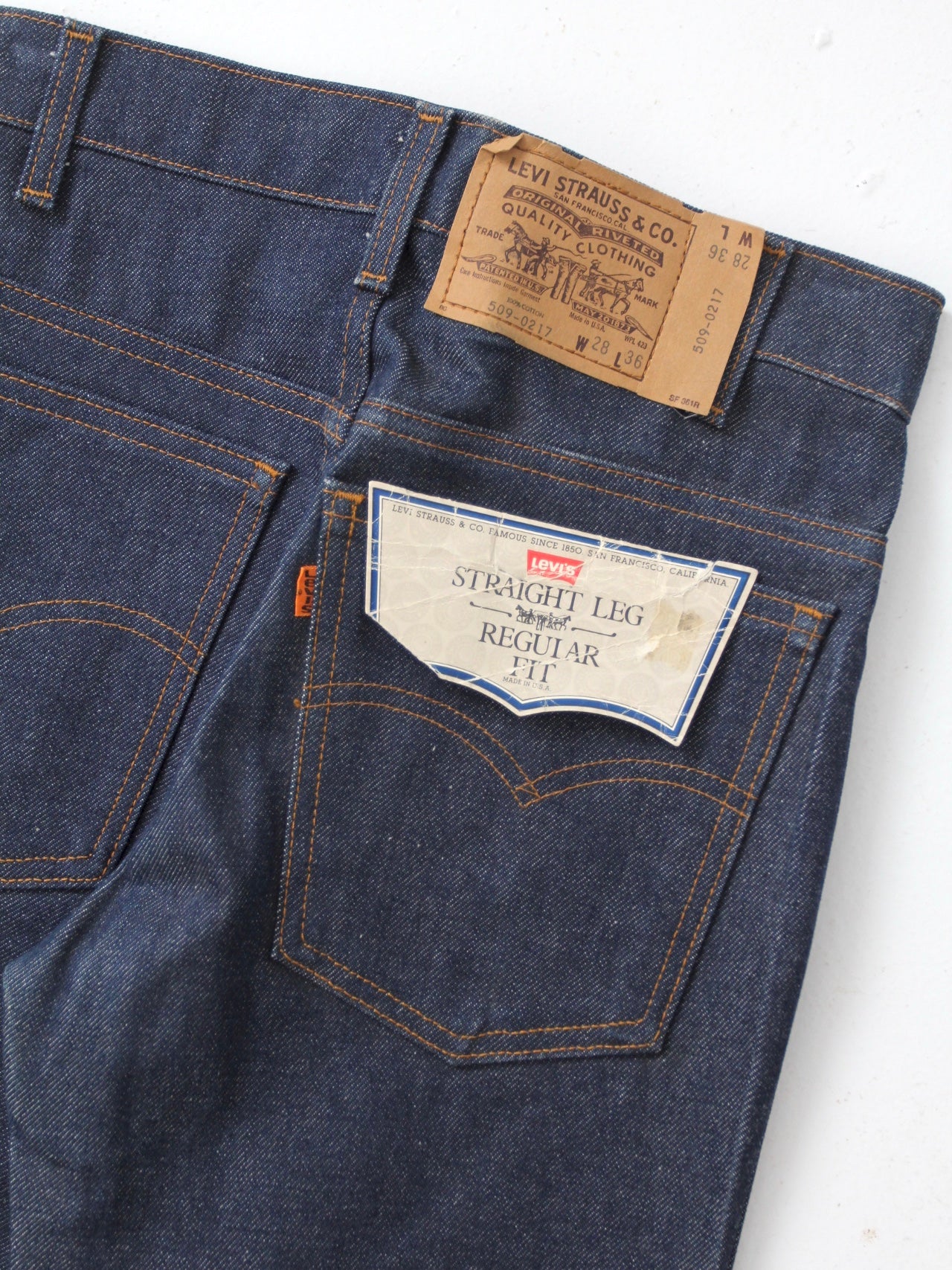 vintage Levis 509 jeans, 28 x 36