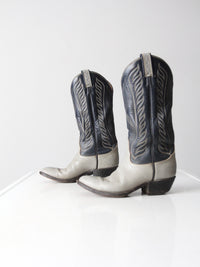 vintage Tony Lama cowboy boots, size 6