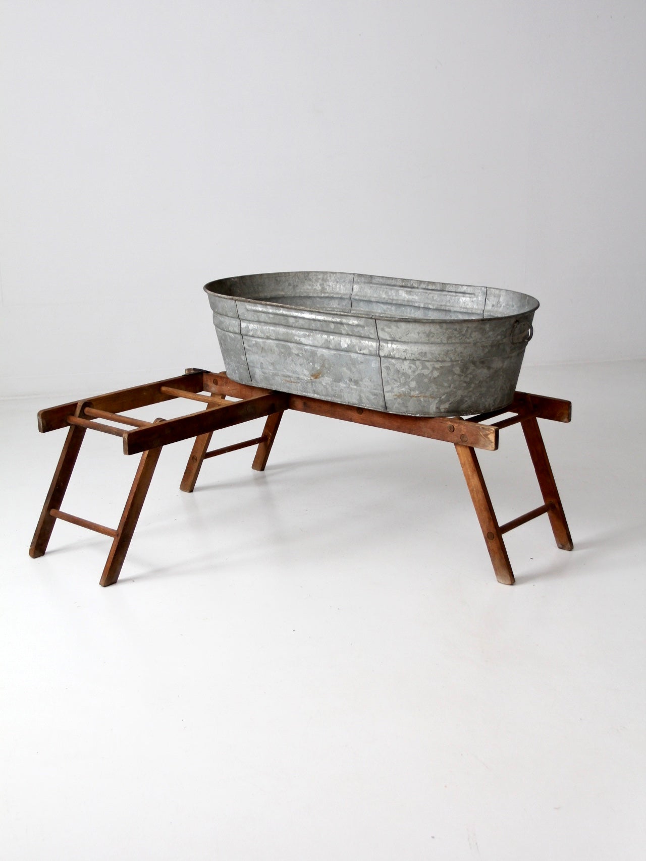 antique laundry stand with galvanized tub – 86 Vintage