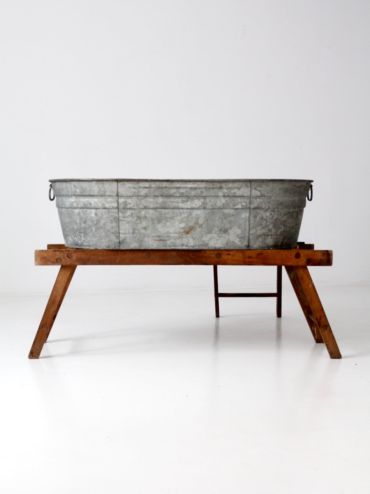 antique laundry stand with galvanized tub