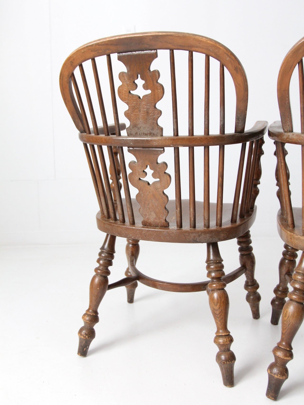 vintage Conant Ball Colonial Revival dining chairs set