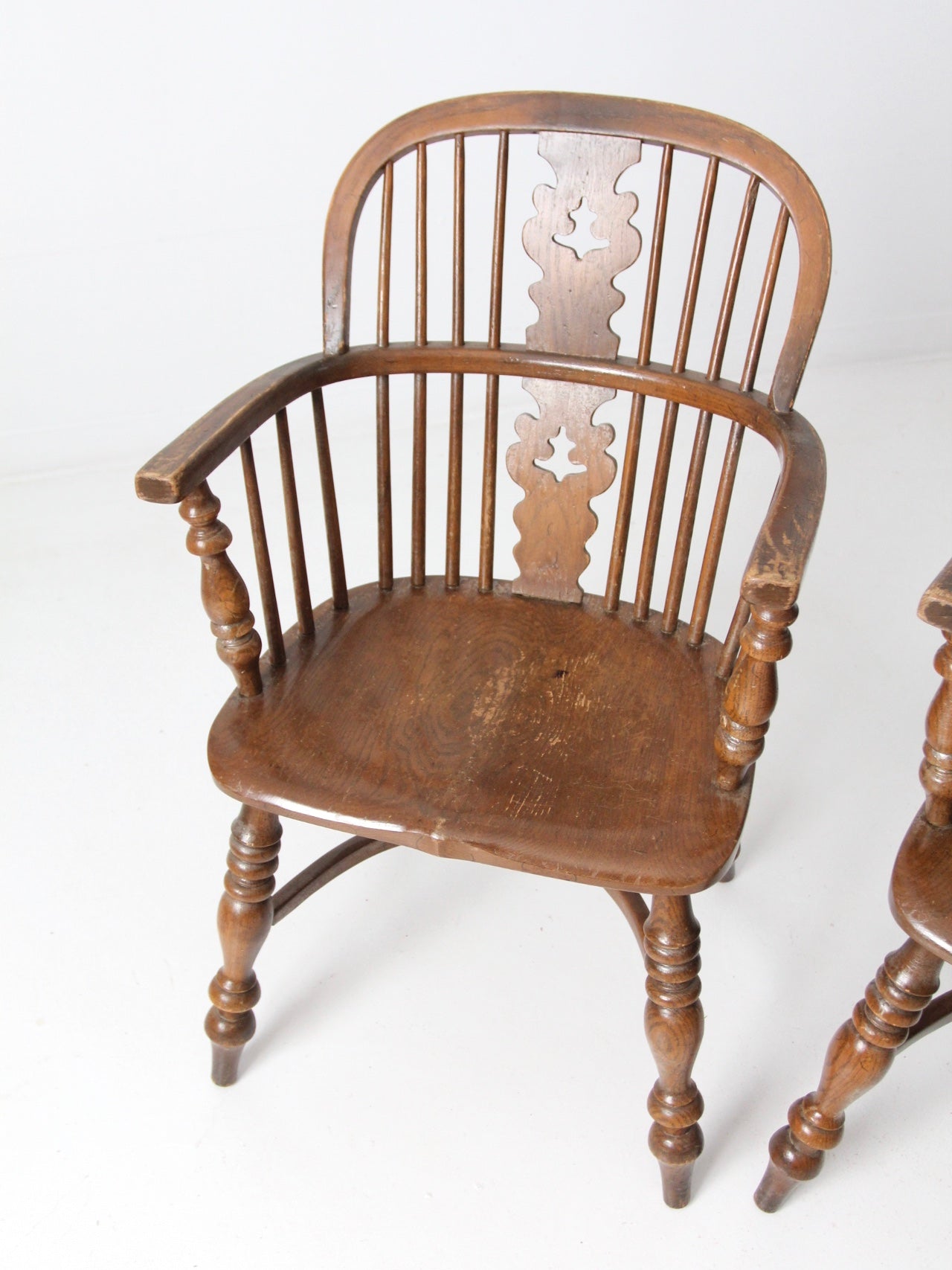 vintage Conant Ball Colonial Revival dining chairs set