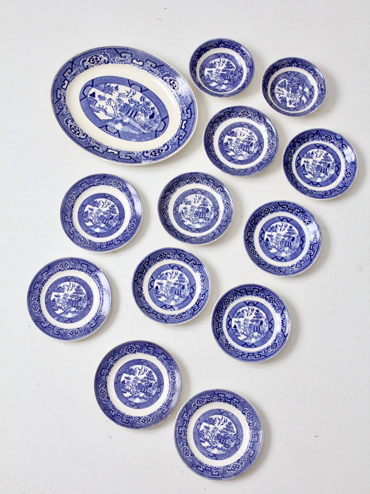 Homer Laughlin Blue Willow Ware set of 13