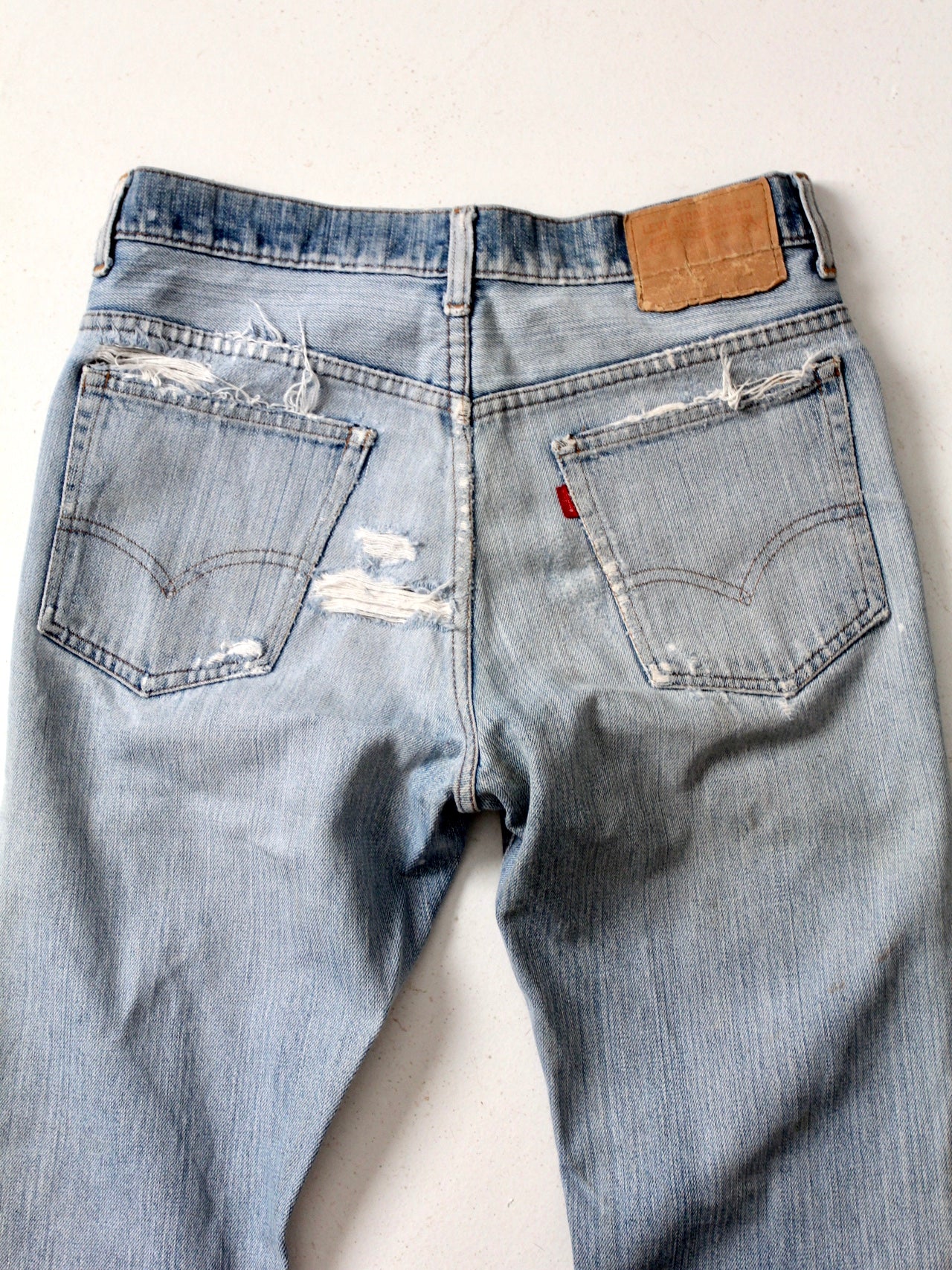 Vintage sales distressed levis