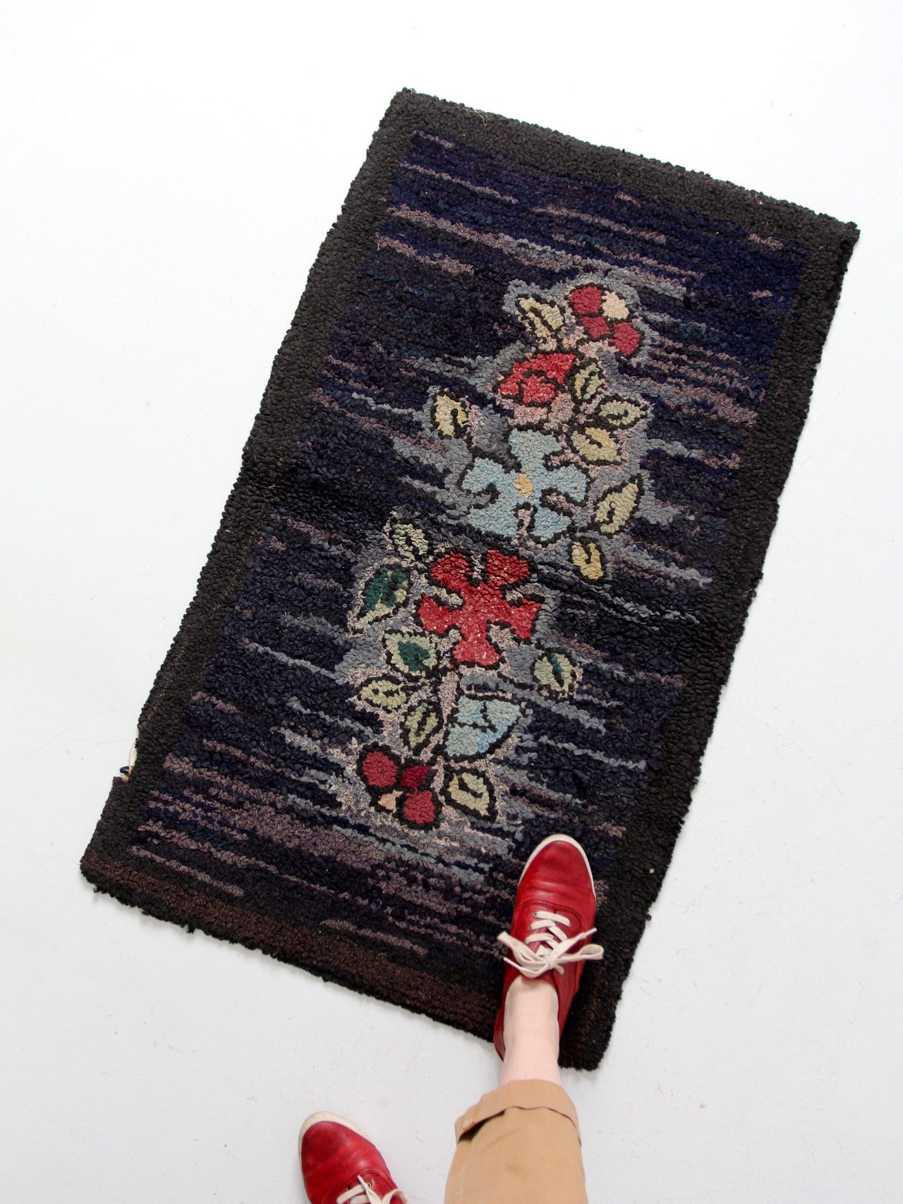 antique hooked floral accent rug