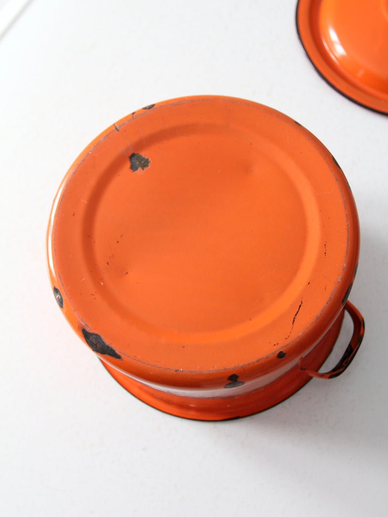 mid-century enamelware pot