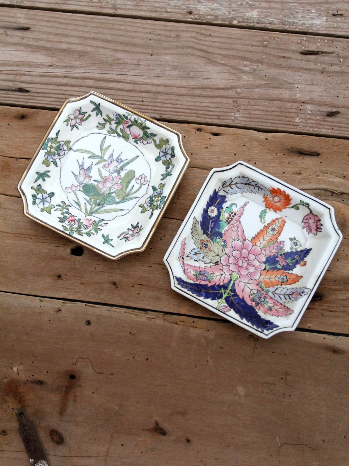 antique Chinese plates - a pair