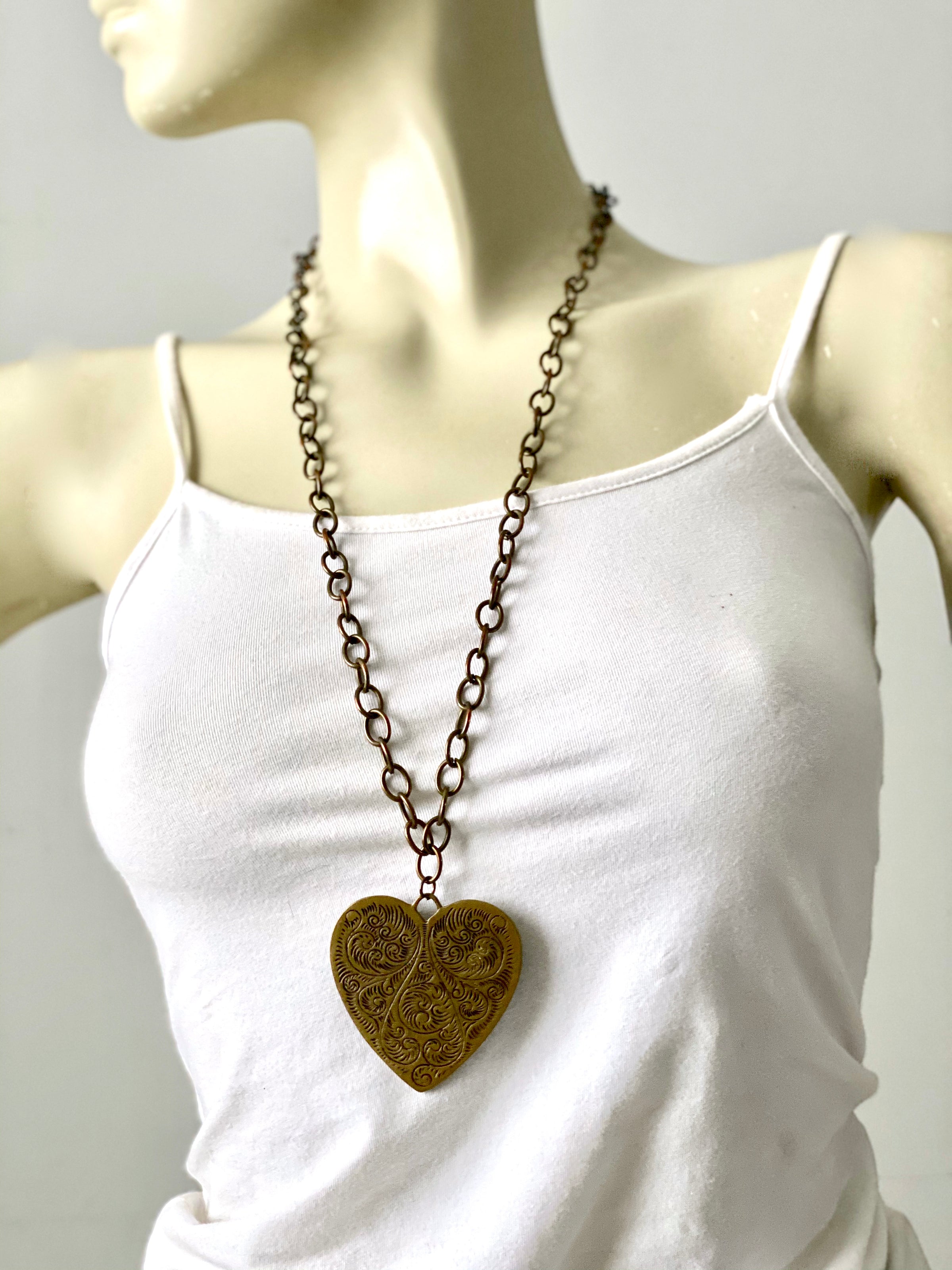 vintage heart pendant necklace