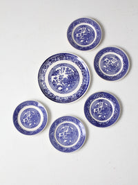vintage Blue Willow plate collection 6pc